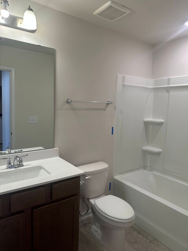 Building Photo - 405 Diversity Wy