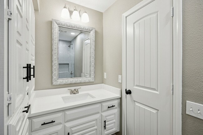 Building Photo - 1317 Meandering Way