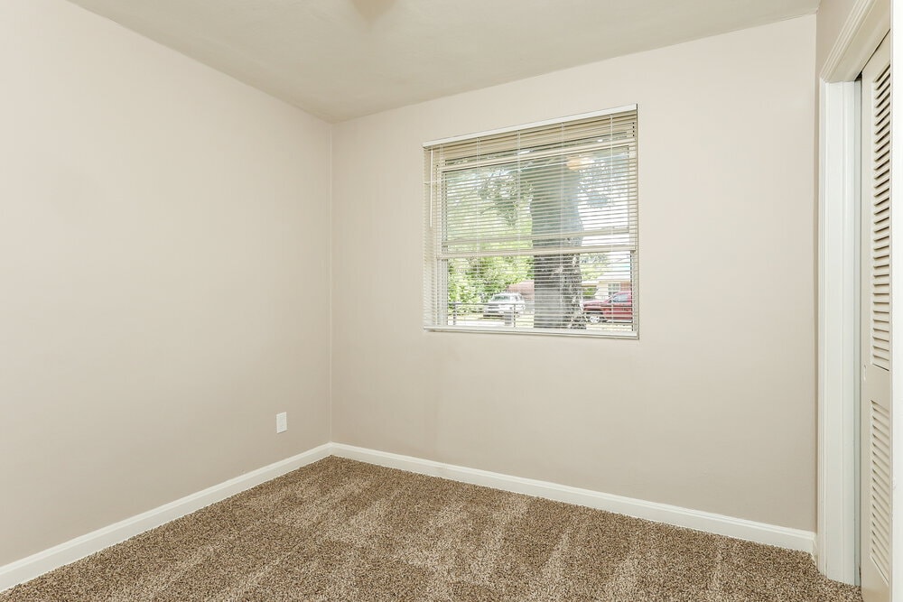 Building Photo - 5220 Seaspray Ave