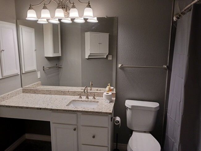 Building Photo - 7510 Legend Rock