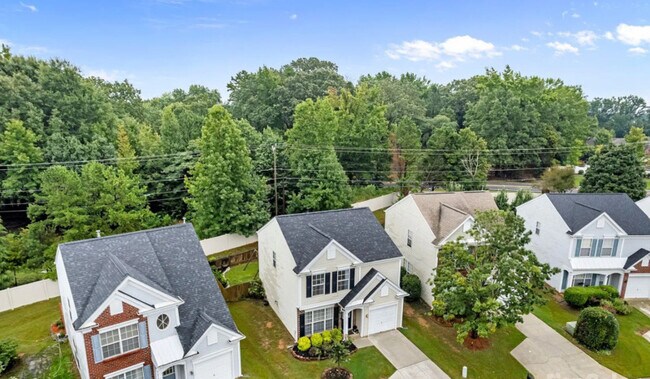 Building Photo - 2143 Kaybird Ln