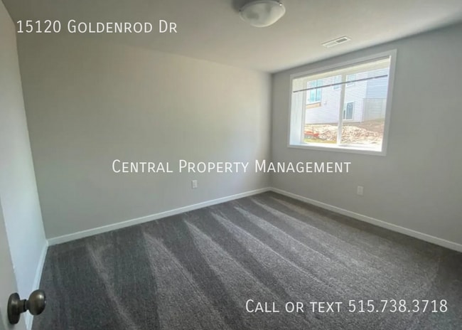 Building Photo - 15120 Goldenrod Dr