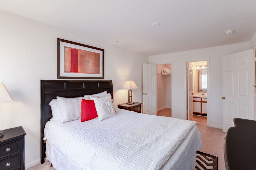 Somerset Pointe 14701 Deming Dr Gainesville VA 20155 Apartment Finder