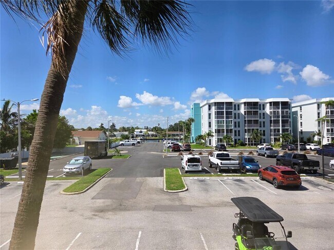 Building Photo - 4901 38th Way S