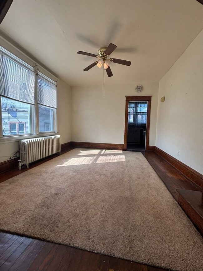Building Photo - 162-164 Jacob St