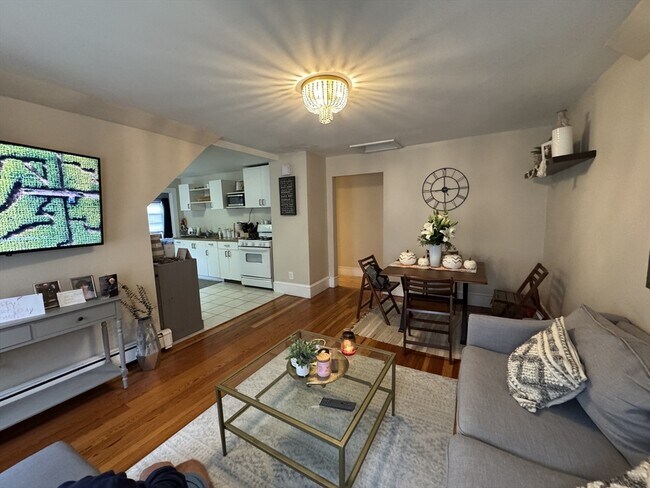 Building Photo - 251 Washington St