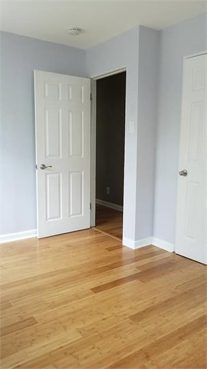 Building Photo - 8620 Elwyn Dr