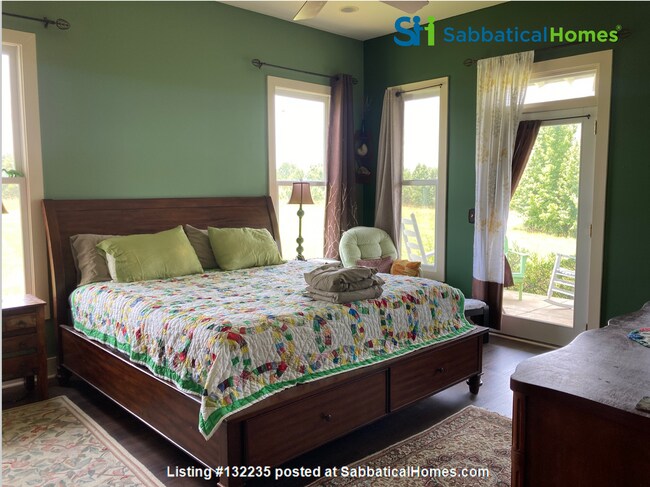 Building Photo - Turnkey Furnished Home on 5 Acres – Just B...