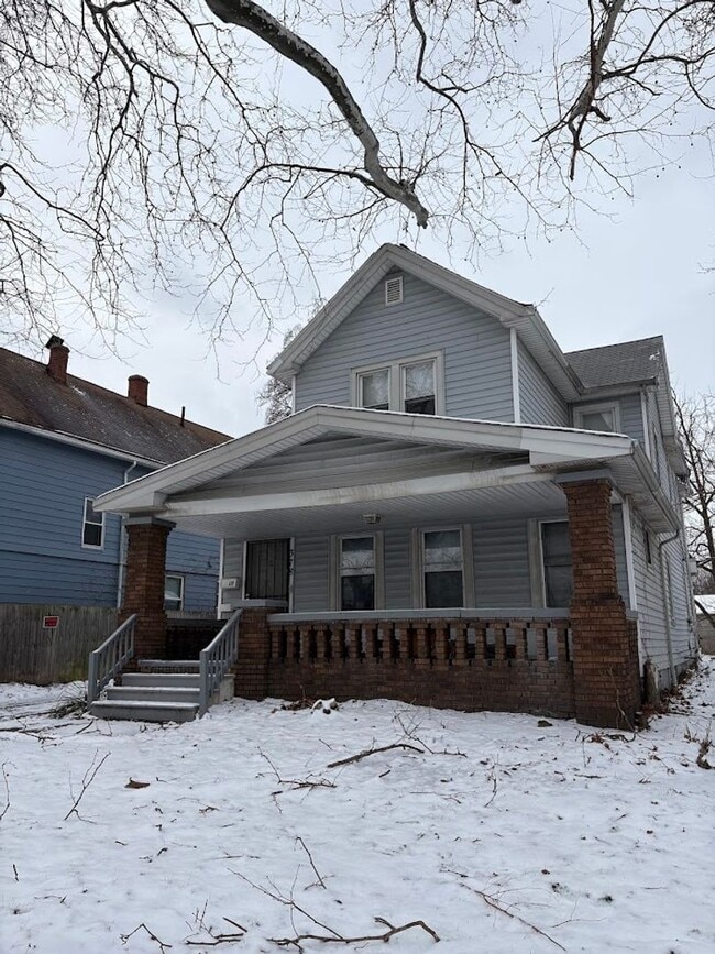 Building Photo - 378 E 156th St