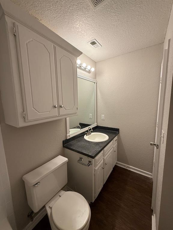 Building Photo - 808 W Elder Dr