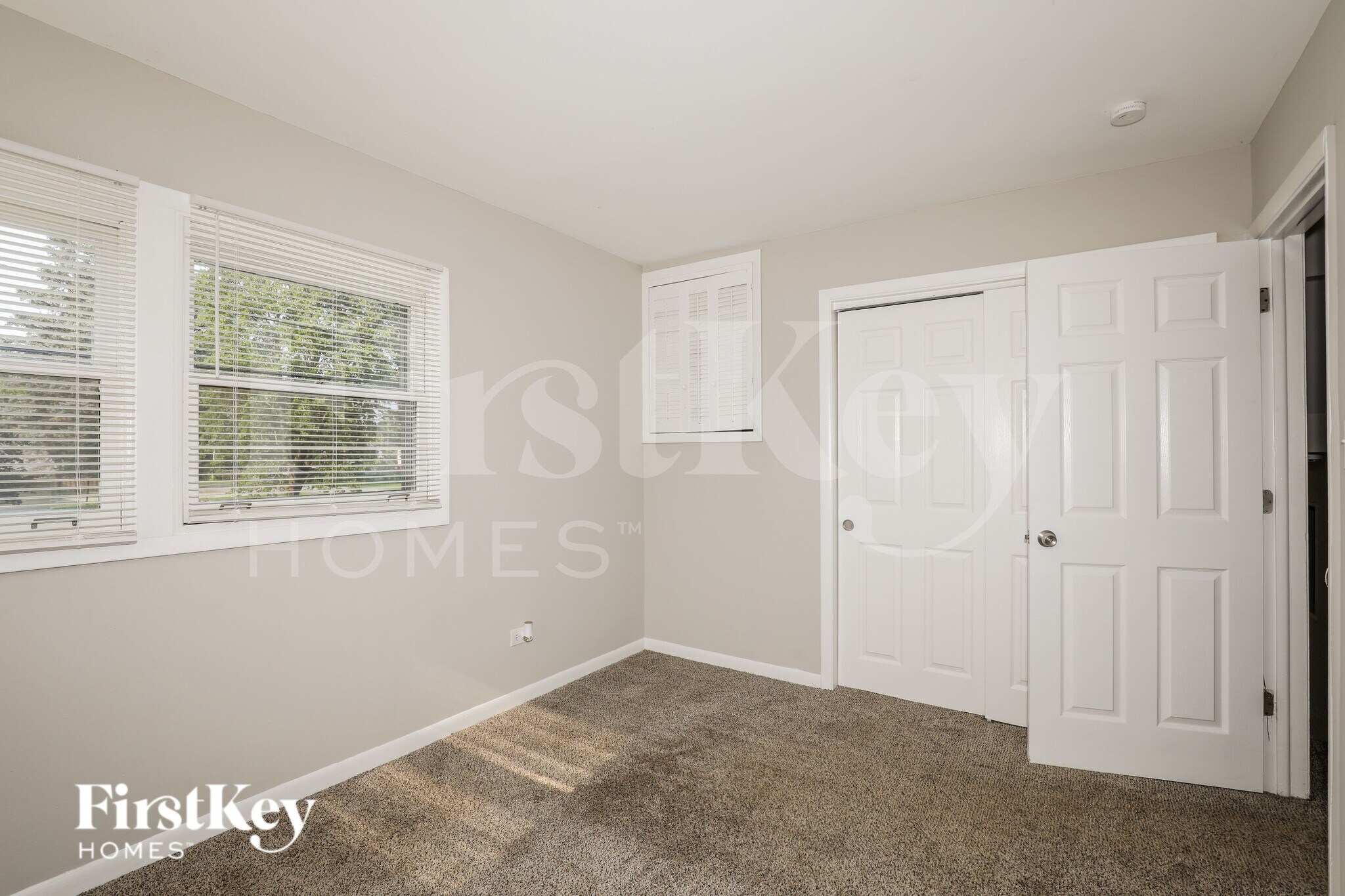 Building Photo - 12865 W Highland Ave