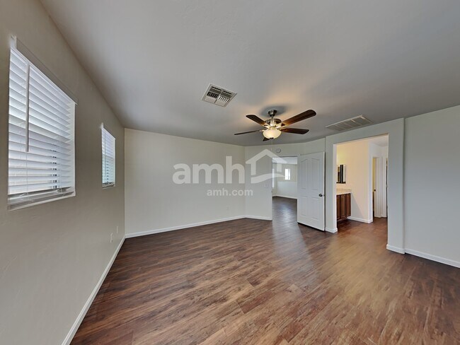 Building Photo - 67 W Paseo Celestial