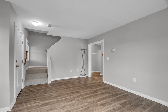 Building Photo - 2 Wigwam Hill Dr