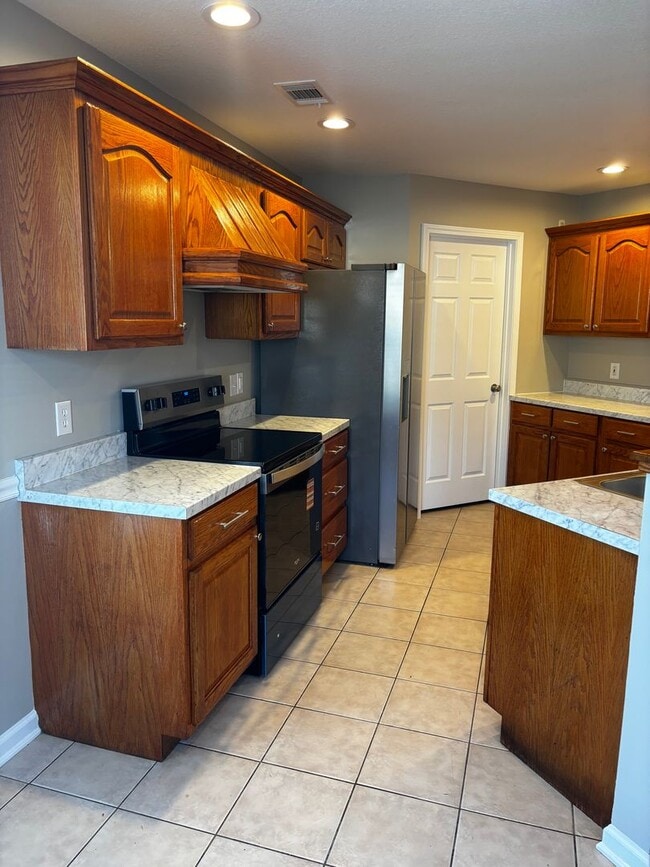 Building Photo - 3 Bedroom/ 2Bath located in Nettleton School District