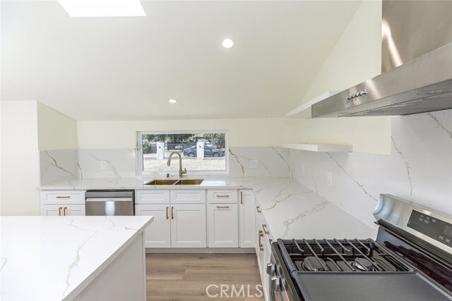 Building Photo - 15724 Chase St