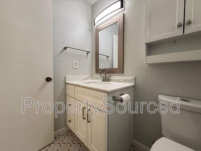 Building Photo - 1444 Snead Ct