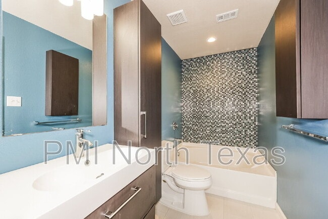 Building Photo - 13088 Minnow Way