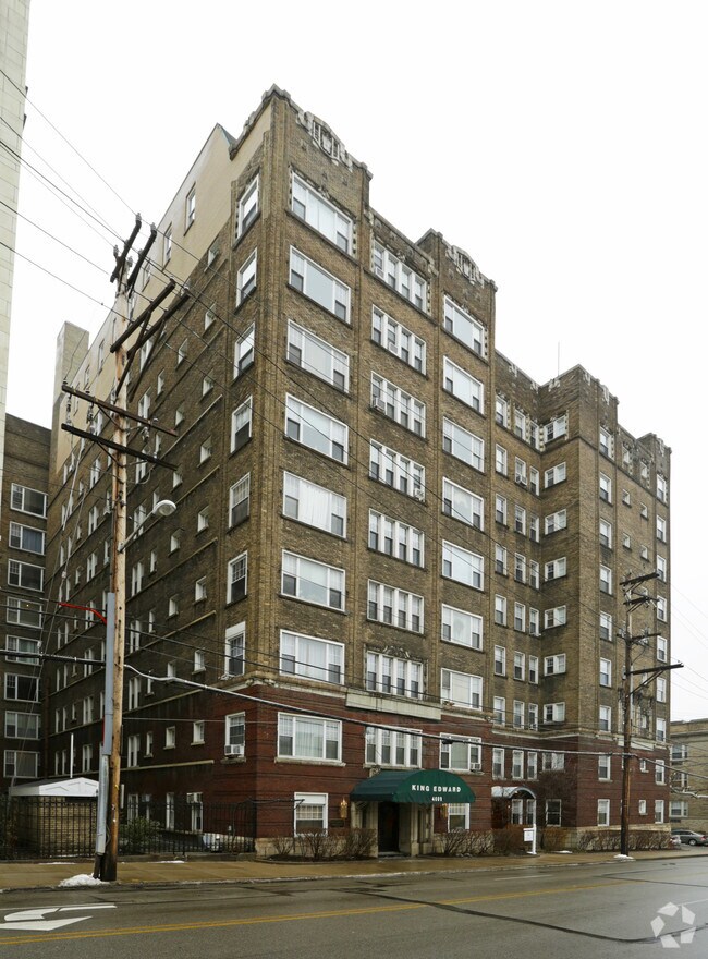 King Edward 4609 4609 Bayard St Pittsburgh PA 15213 Apartment Finder