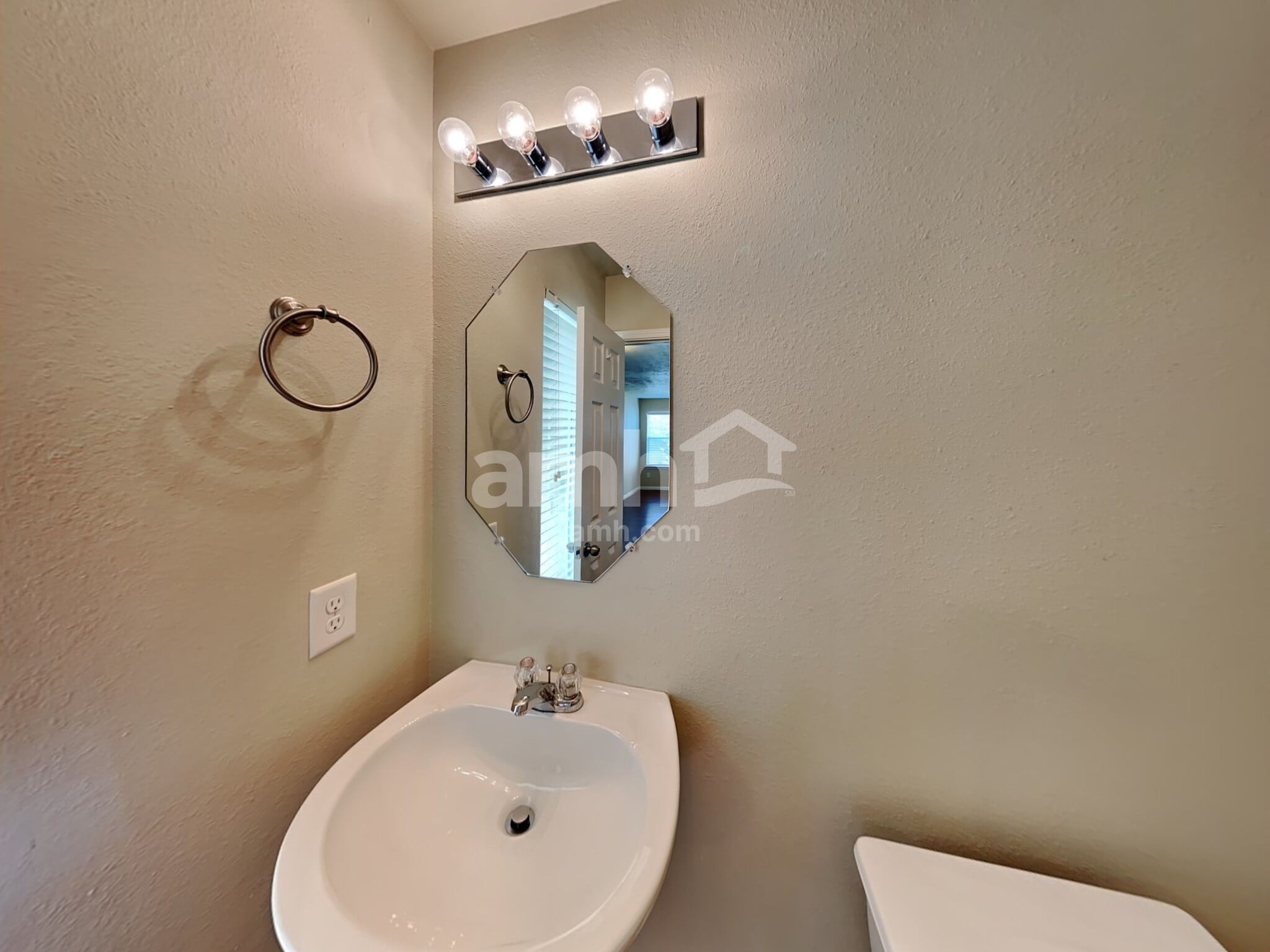 Building Photo - 5923 Stockholm Ct