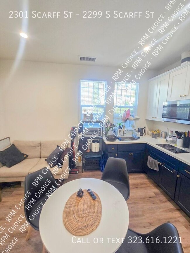 Building Photo - 2301 Scarff St