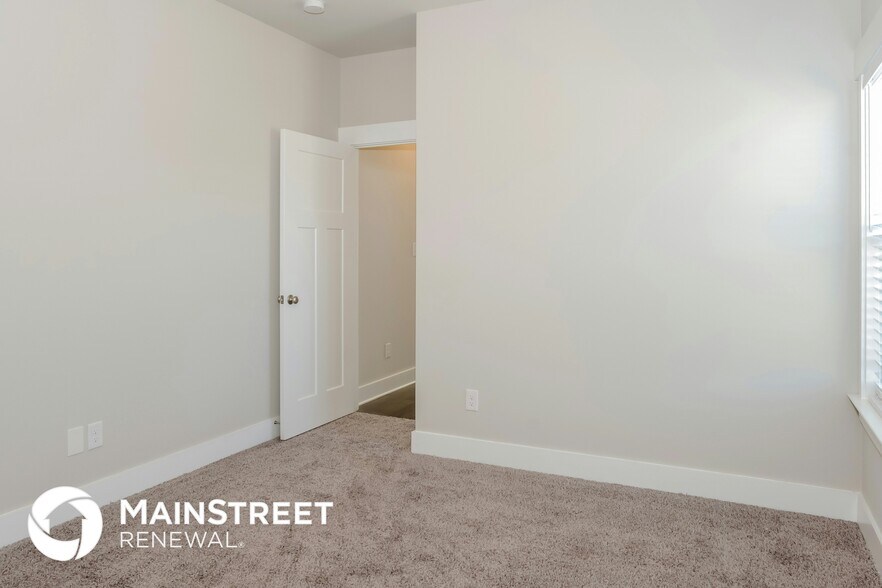 Building Photo - 21916 Shearwater Dr