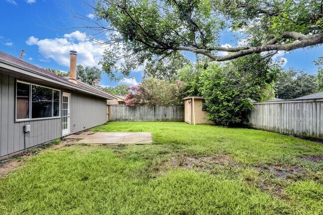 Building Photo - 19310 Spanish Needle Dr