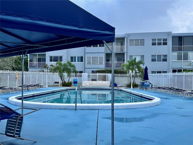 Building Photo - 2300 Park 201 Park