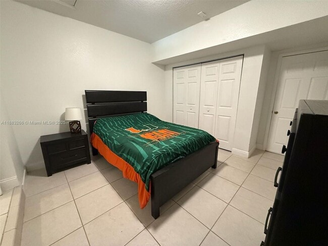 Building Photo - 7065 SW 164th Ct