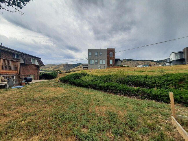 Building Photo - 2 bedroom near downtown Golden | Off-street parking | Mountain views