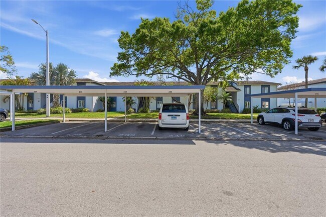 Building Photo - 240 Cypress Ln