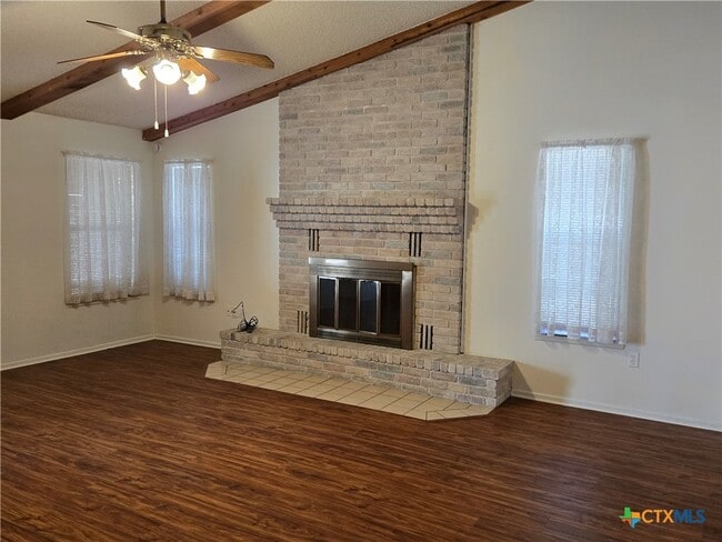 Building Photo - 248 Hilltop Dr