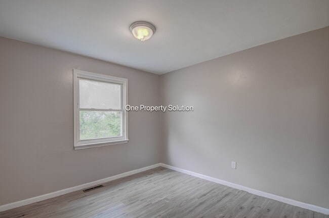 Building Photo - 4410 W 25th Ave