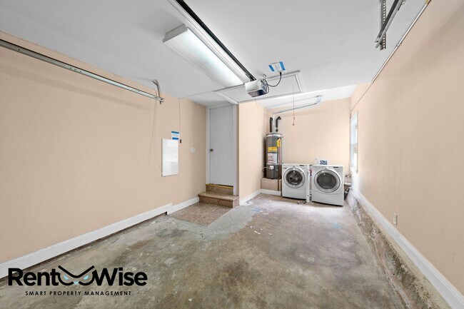 Building Photo - 74 Farview Ct