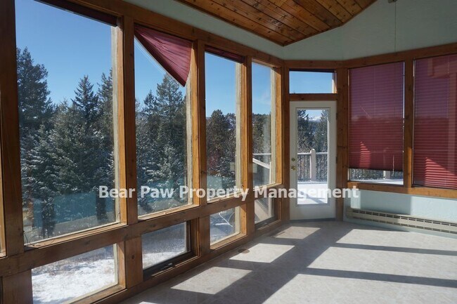 Building Photo - Amazing Views of Mt. Evans in Evergreen Highlands!