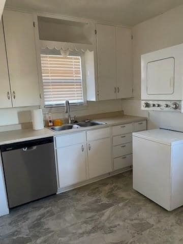 Building Photo - 773 Sunset Dr