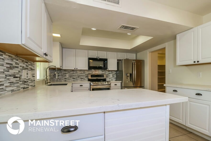 Building Photo - 4402 W Cathy Cir