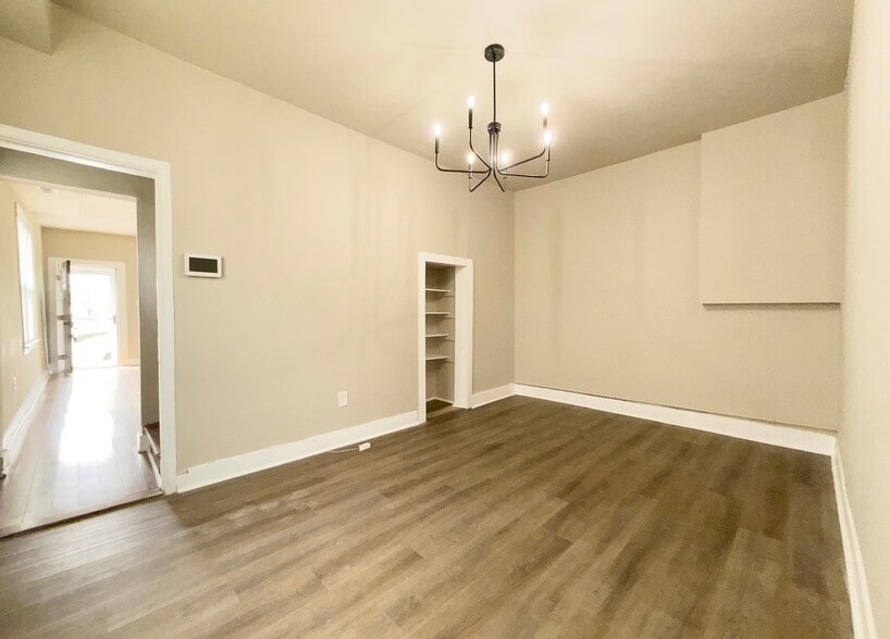 Building Photo - 123 Walnut Ave