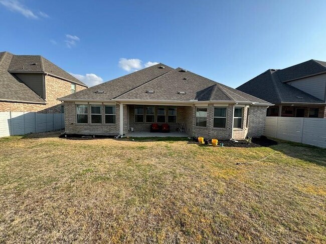 Building Photo - 3417 Arrieta Dr