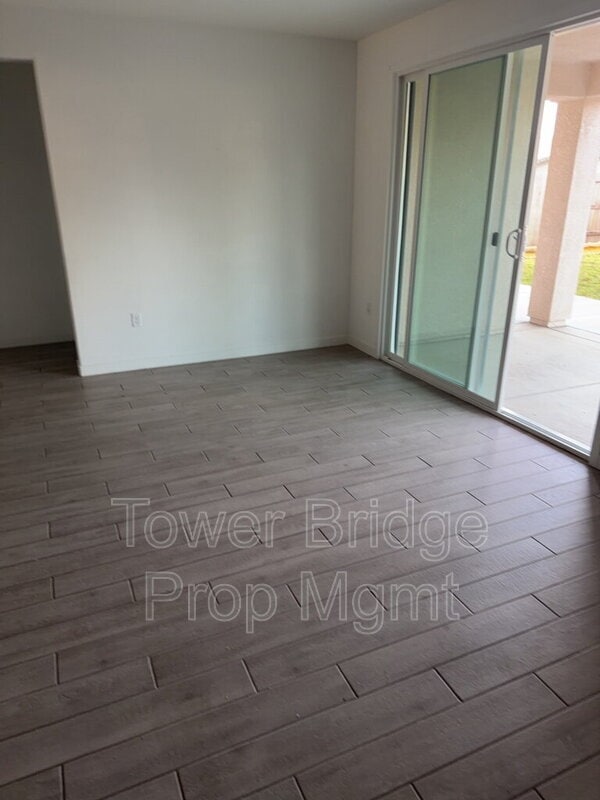 Building Photo - 4430 Lorikeet Wy