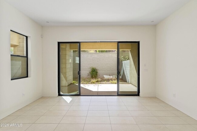 Building Photo - 1 Easy St