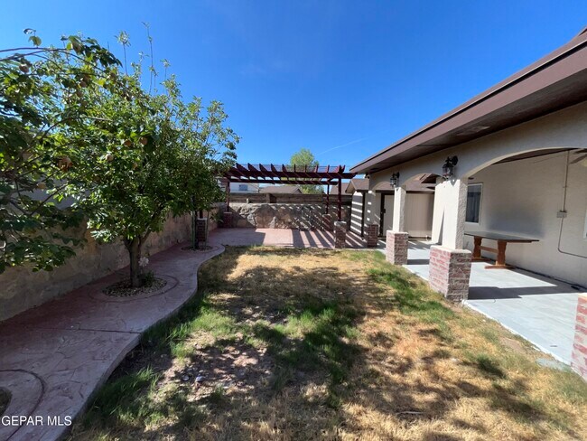 Building Photo - 3844 Tierra Fiji Ln