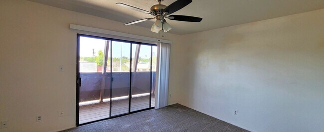 Building Photo - AFFORDABLE 3 BEDROOM, 2.5 BATH TOWNHOME IN THE HEART OF TEMPE!