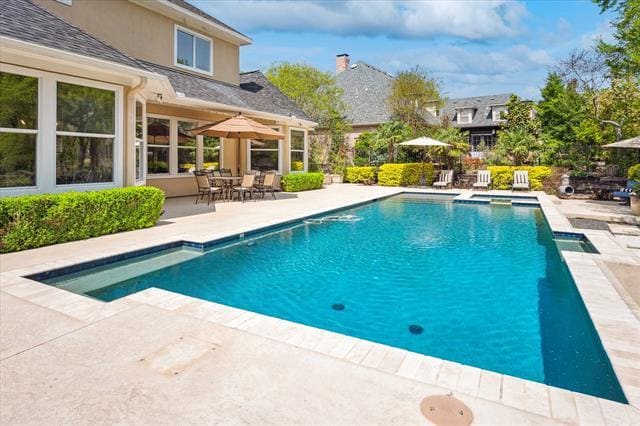 Building Photo - 2008 Sleepy Hollow Ln