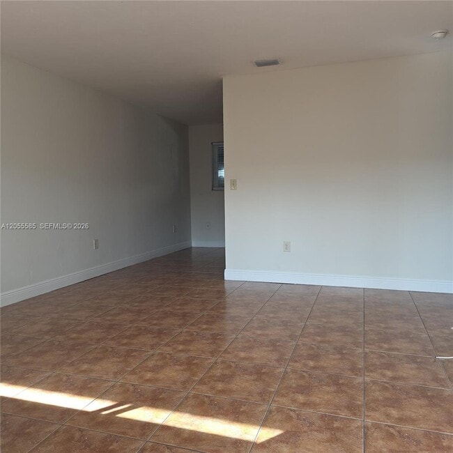 Building Photo - 319 Beacom Blvd