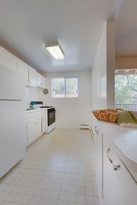 Building Photo - Layton Hall Apartments