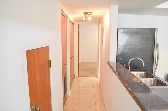 Building Photo - C2508  Bldg I  Unit 50 Grantwood