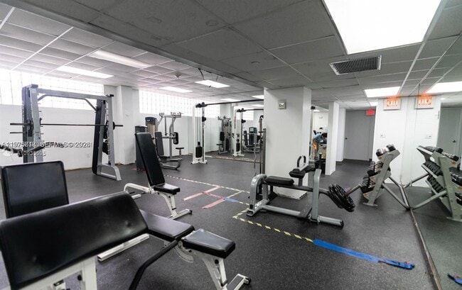 Building Photo - 3301 NE 5th Ave