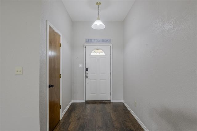 Building Photo - 1601 Arlington Dr