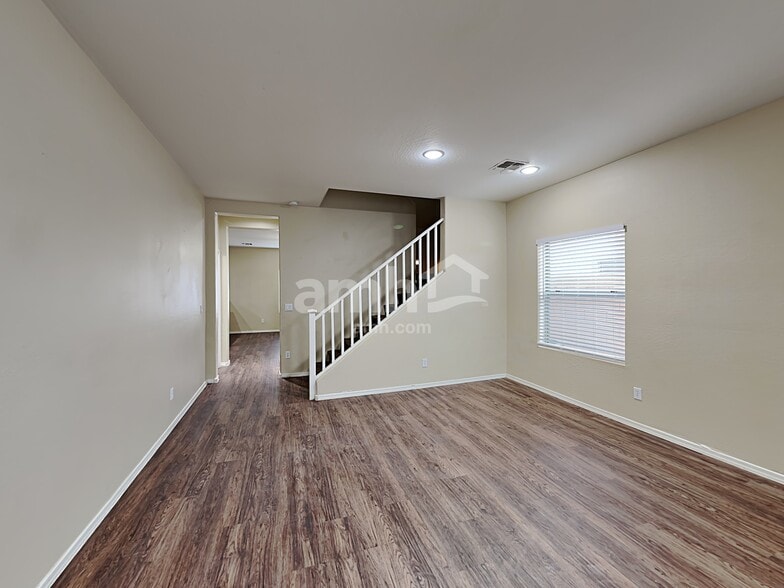 Building Photo - 17646 W Bridger St