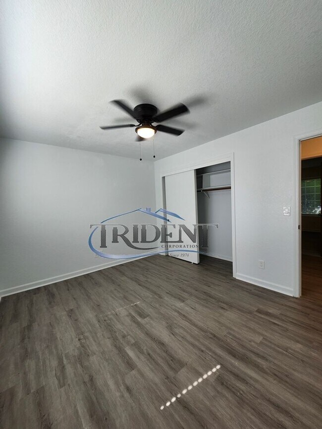 Building Photo - 3 bedroom, 2 bath house